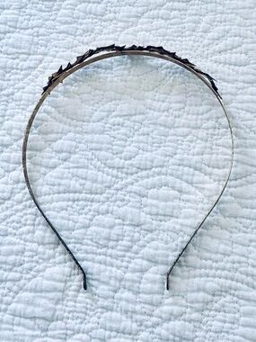 ❗️Urban Outfitters Gold Metallic Headband